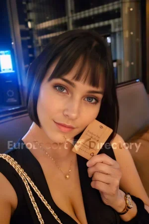 Lavinia escort