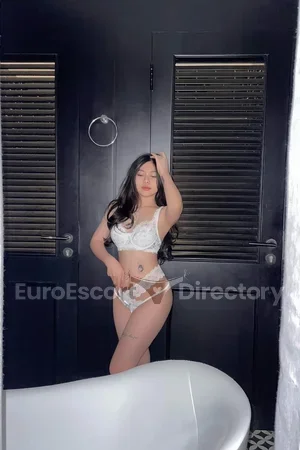 Hani Euro Escort
