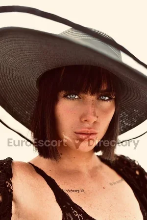 Alice Euro Escort