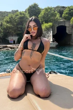 Mia