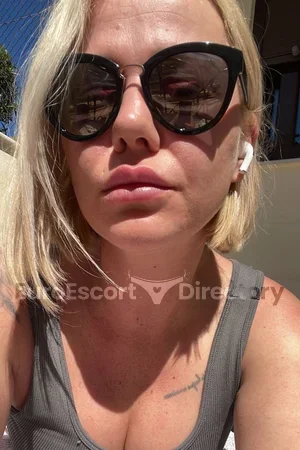 Julia Euro Escort