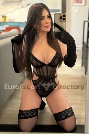 Jolie Euro Escort