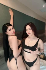 Anne Russel duo with girl