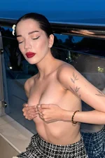 Bella