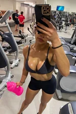 Dhara Oliverr