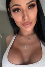 Bella J
