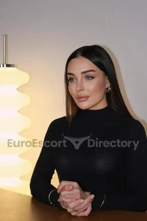 Eva escort