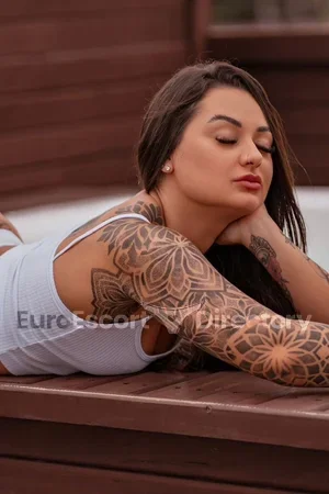 Amanda Euro Escort