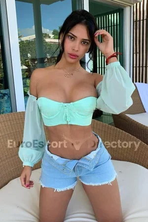 Muana Euro Escort
