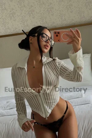 Eli Euro Escort
