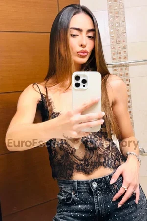Val Dominguez