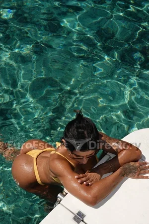 Selena Valliant Euro Escort