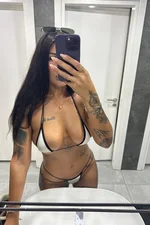 Mia