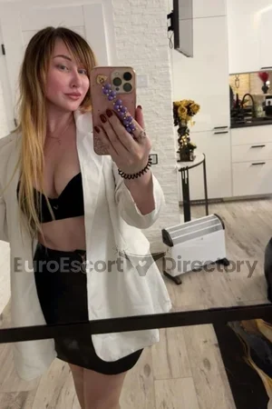 Angelina escort