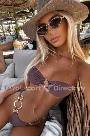 Angela Euro Escort