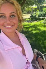 Sevi Masseuse