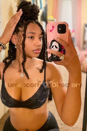 Juliet Euro Escort