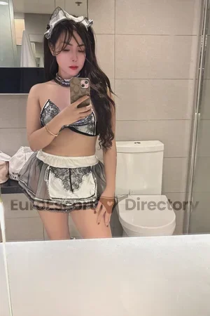 Carmela Euro Escort