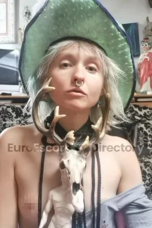 Alien Priestess