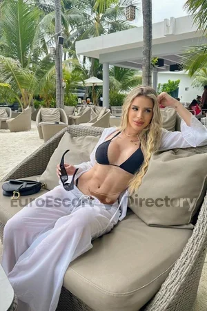 Khloe
