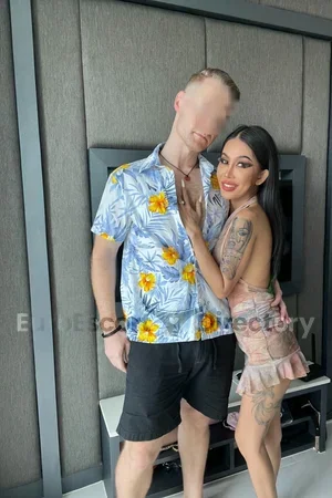 Noki Thai Myasiangf couple