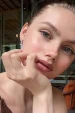 Ekaterina Bella