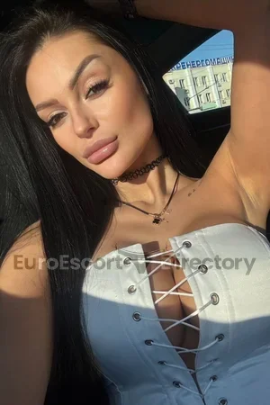 Karina Euro Escort