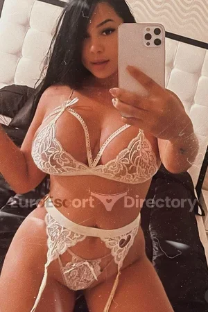 Roxana Euro Escort